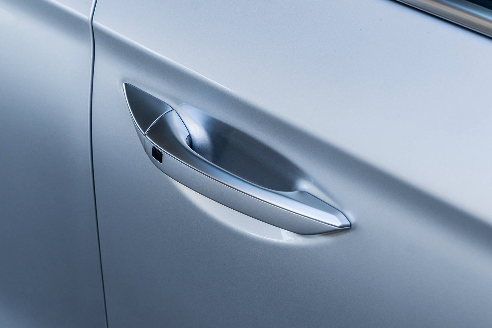 2017 Hyundai Ioniq Electric exterior EDETAIL