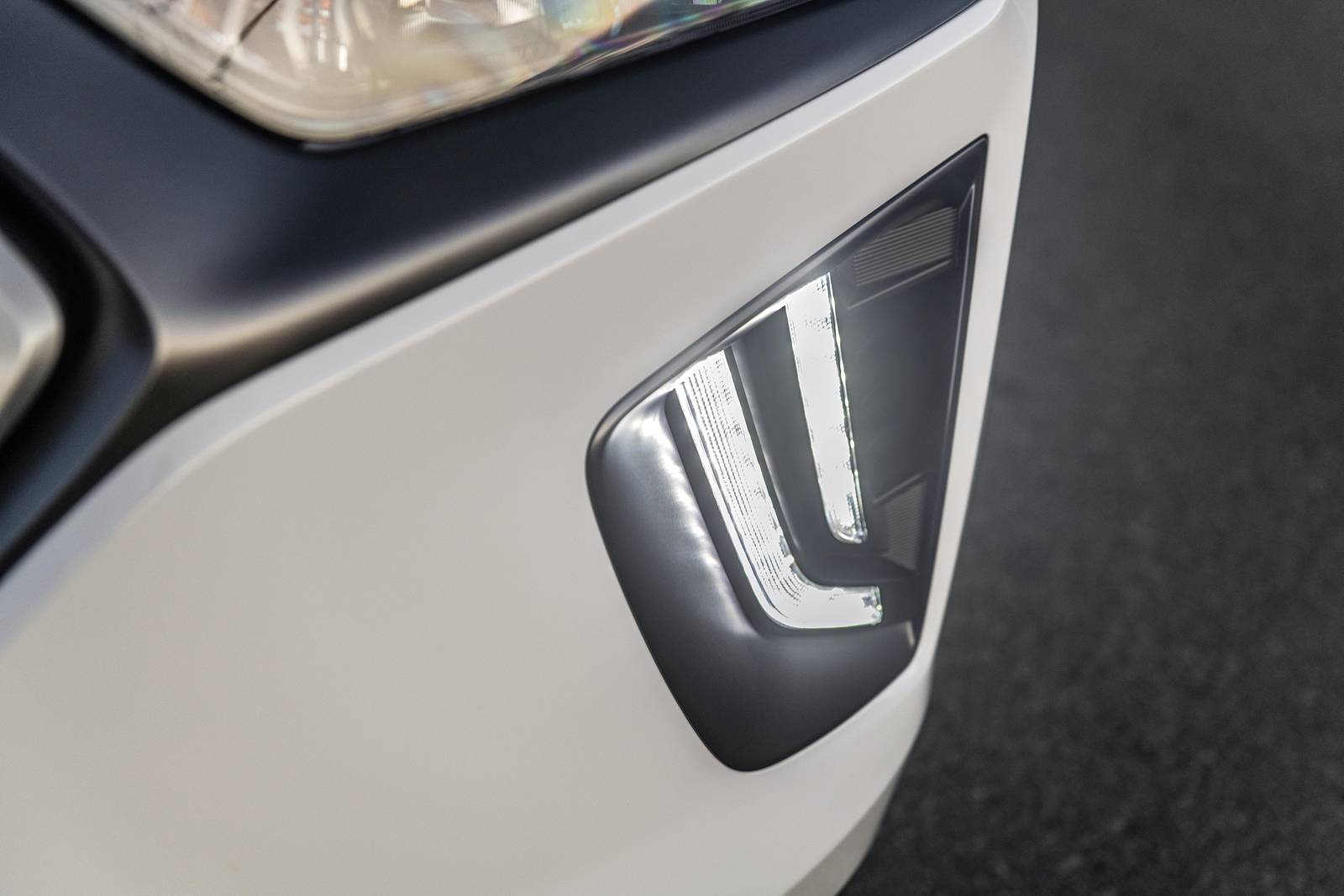 2020 Hyundai Ioniq exterior FOG