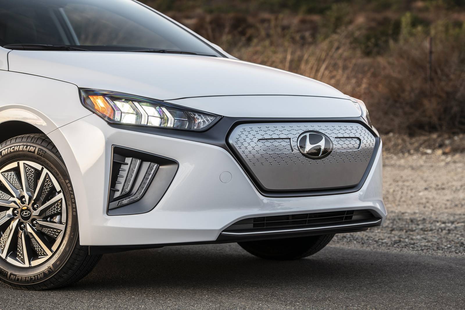 2020 Hyundai Ioniq exterior FBDG
