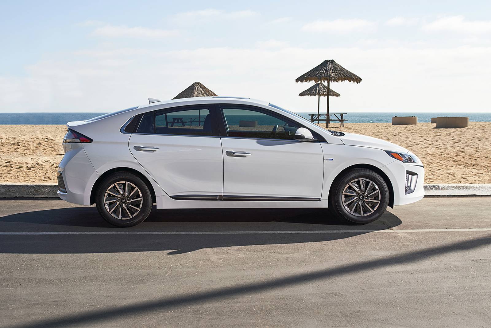 2020 Hyundai Ioniq exterior S