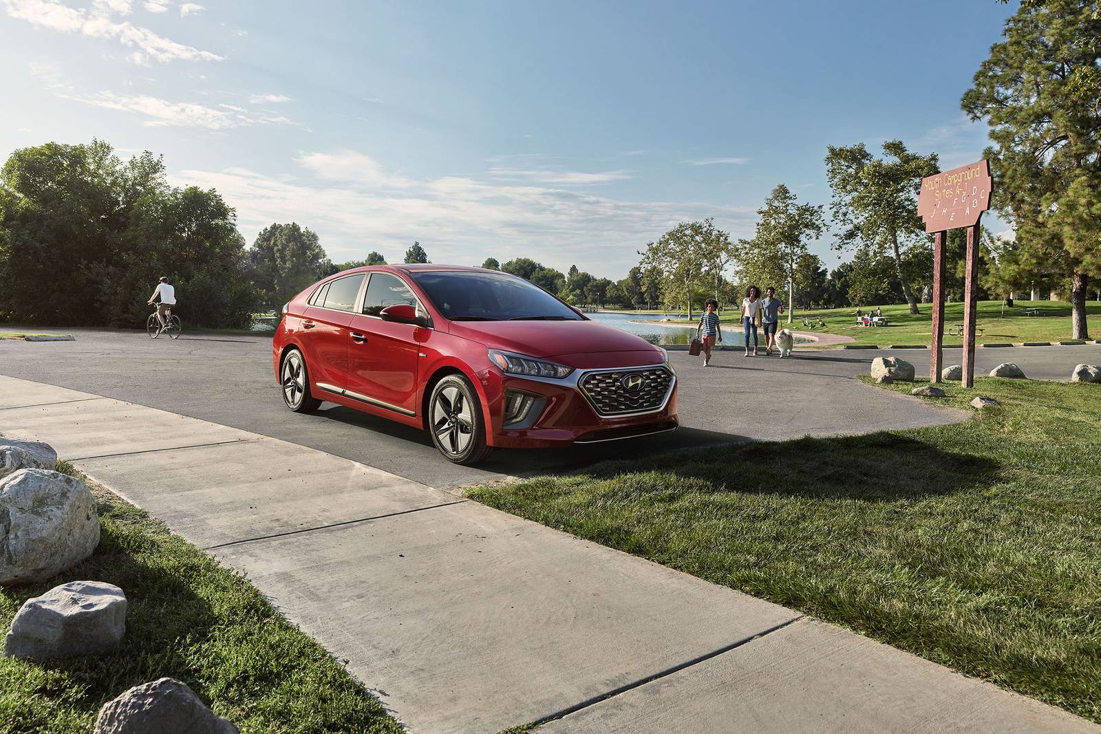 2020 Hyundai Ioniq exterior LIFE1