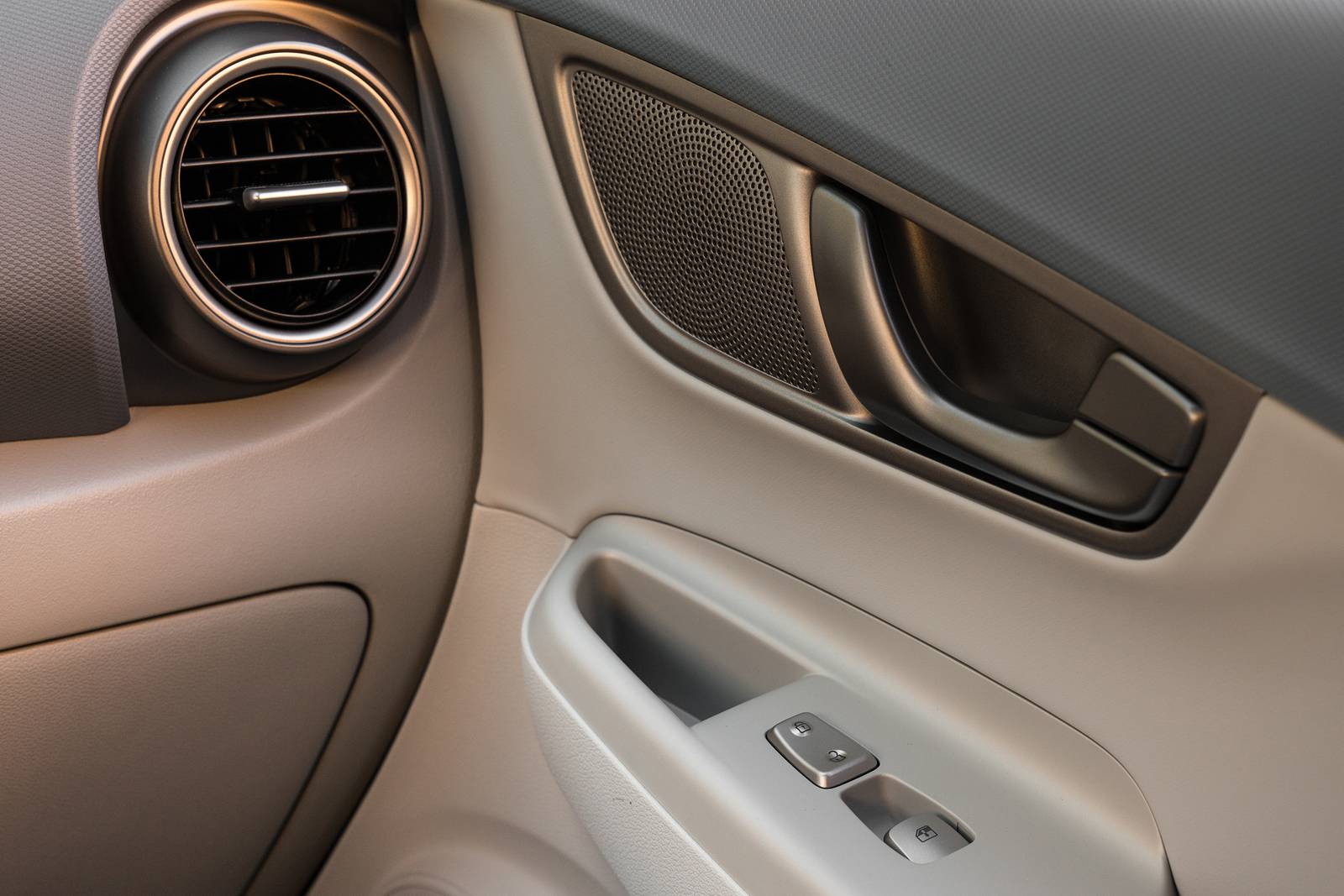 2019 Hyundai Kona interior DETAIL