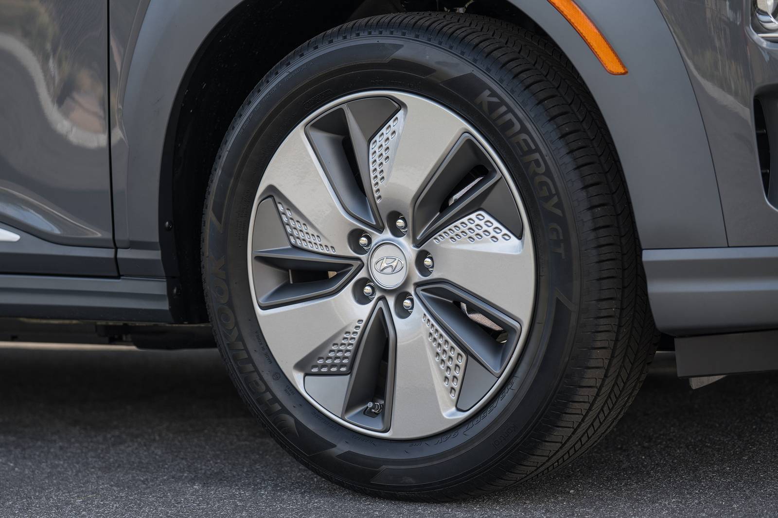 2019 Hyundai Kona exterior W