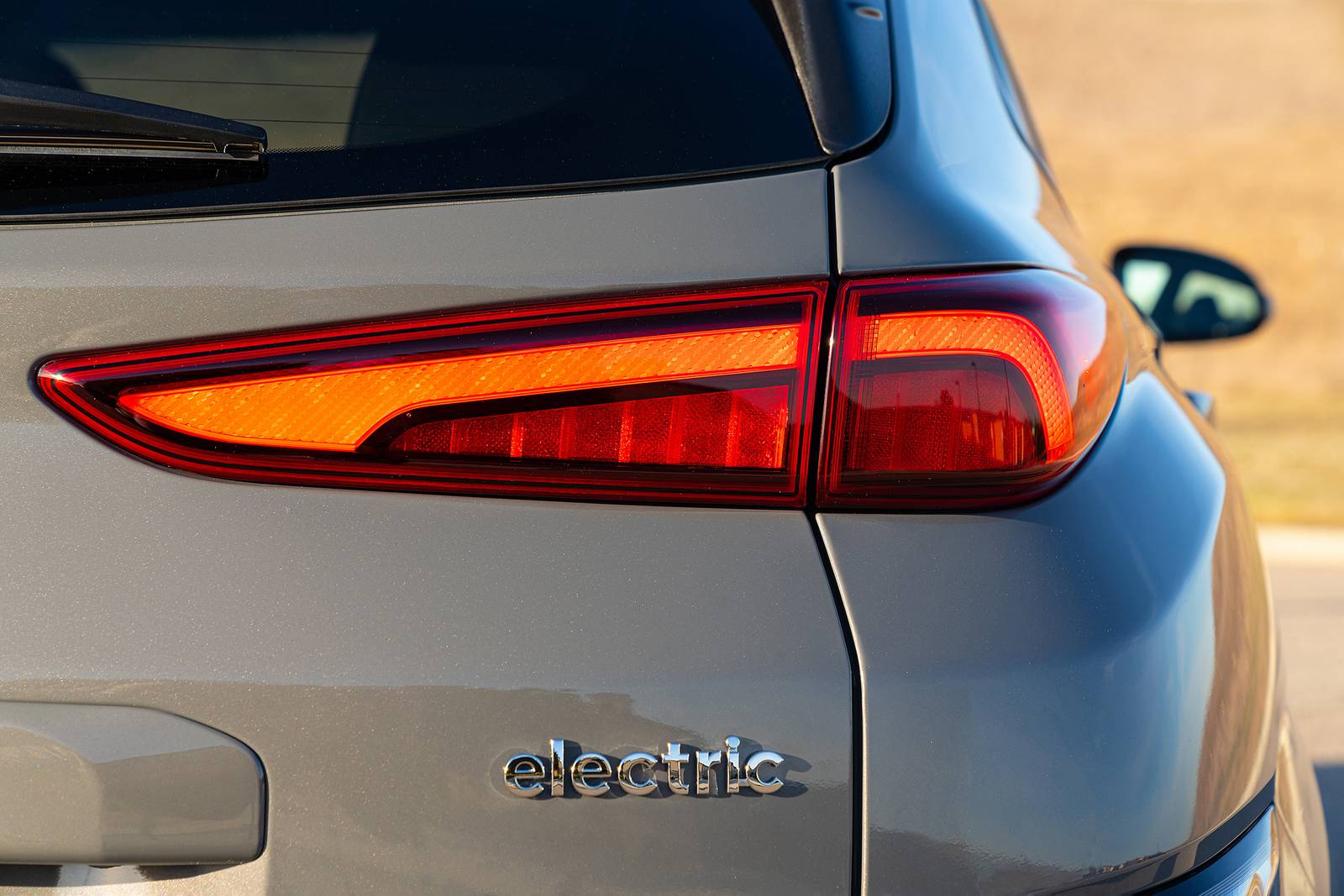 2022 Hyundai Kona Electric — OEM photo 3
