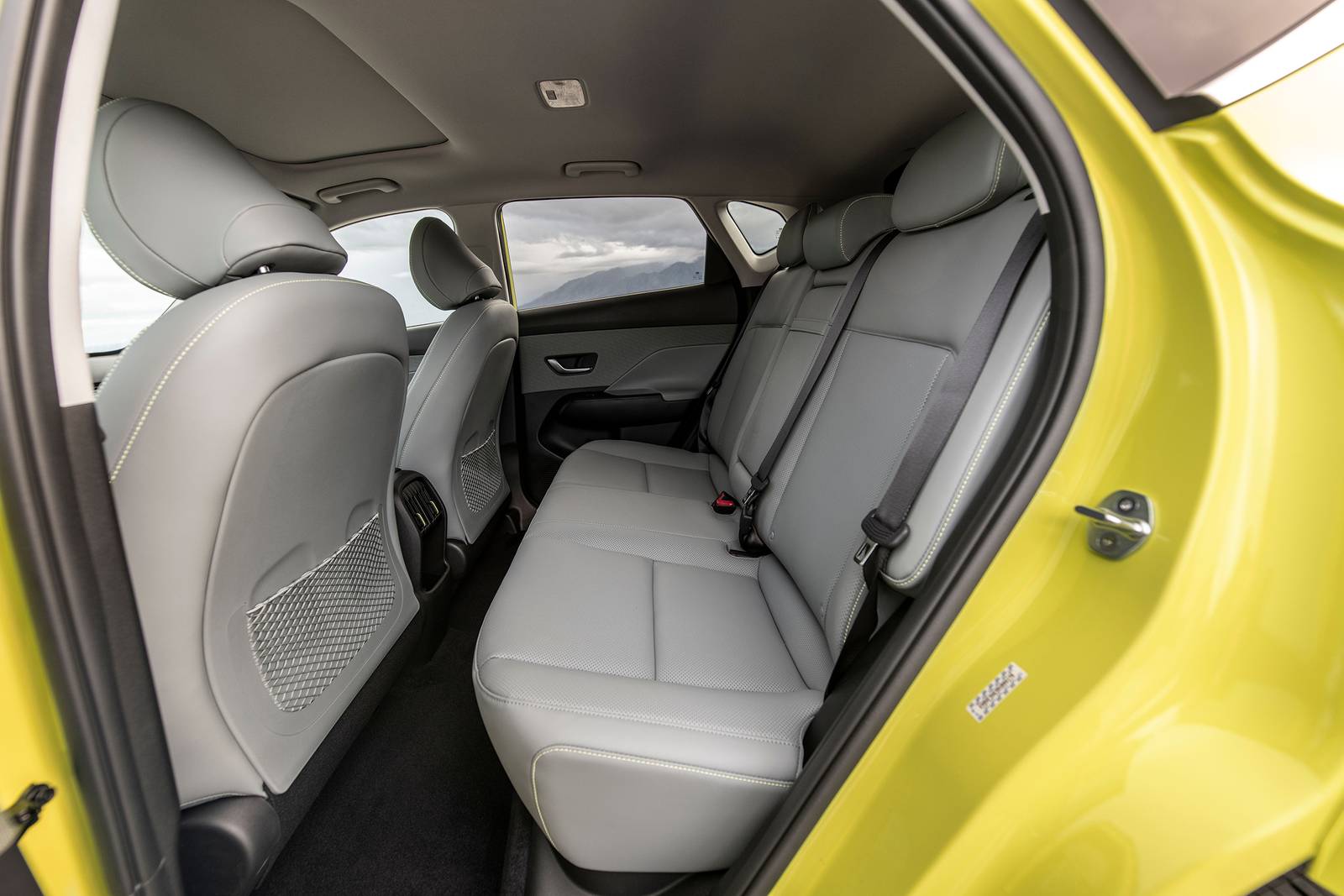 2024 Hyundai Kona interior RI