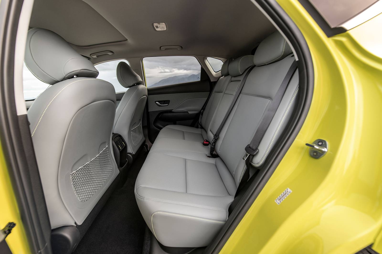 2025 Hyundai Kona interior RI