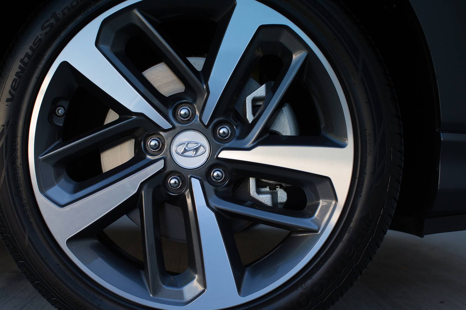 2018 Hyundai Kona exterior W