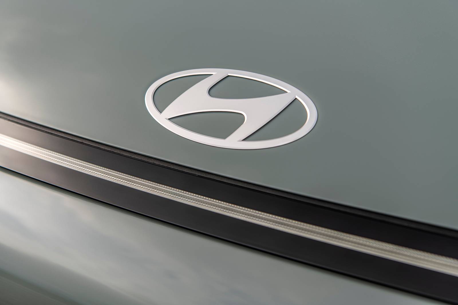 2025 Hyundai Kona exterior FBDG
