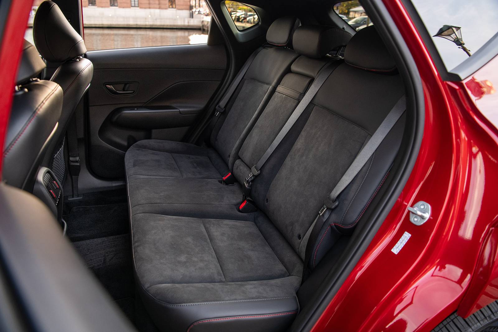 2025 Hyundai Kona interior RI