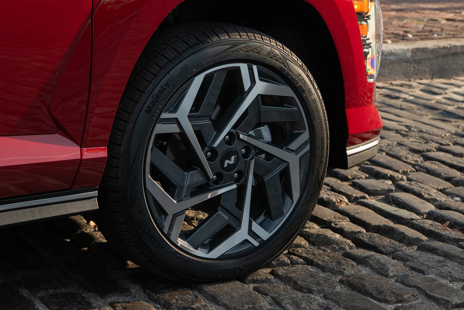 2025 Hyundai Kona exterior W