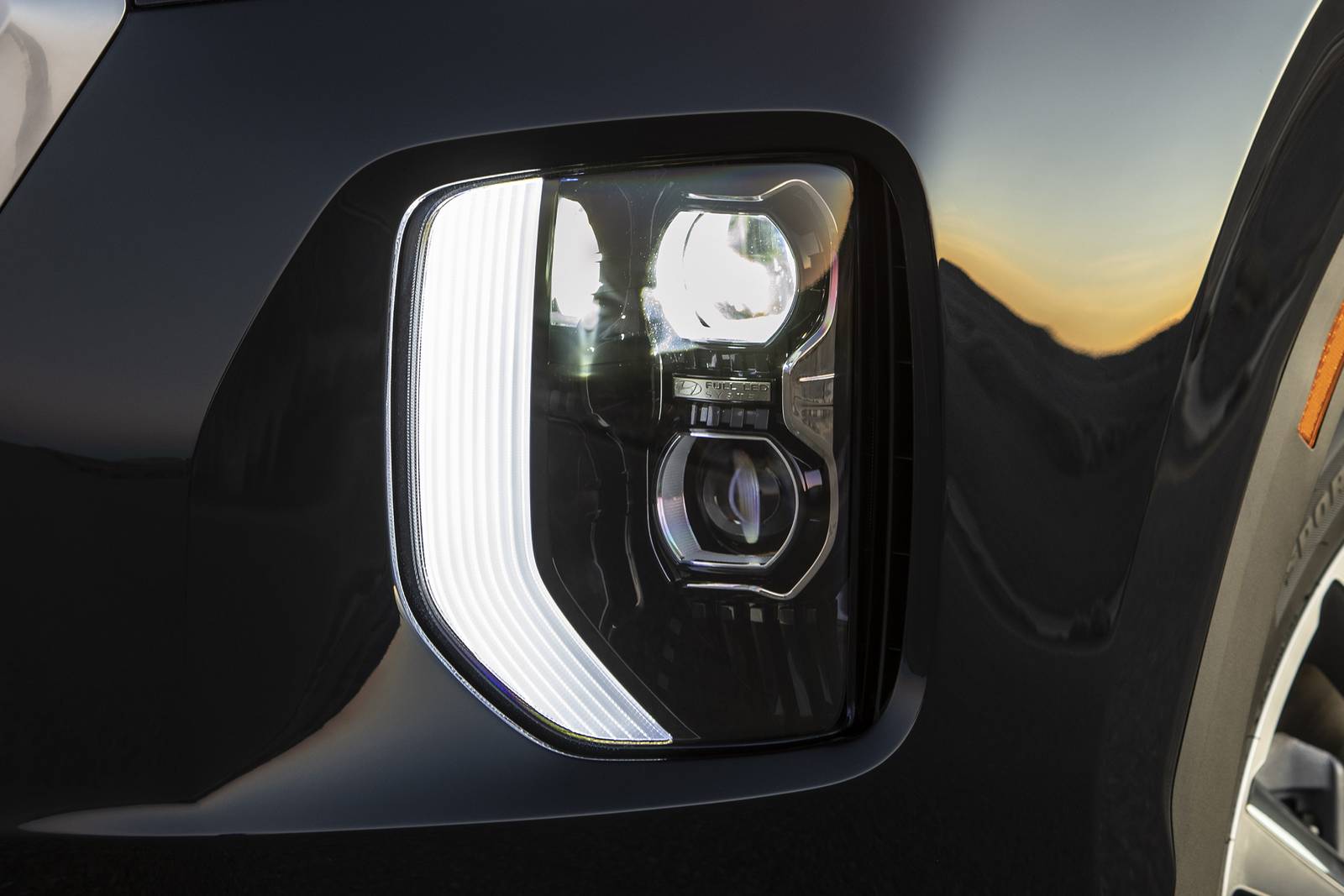 2020 Hyundai Palisade — OEM photo 3