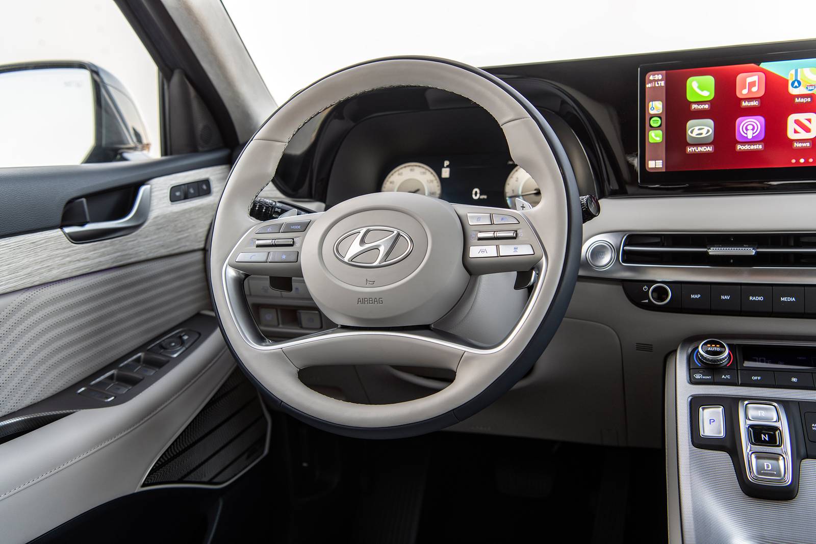 2025 Hyundai Palisade interior SWD