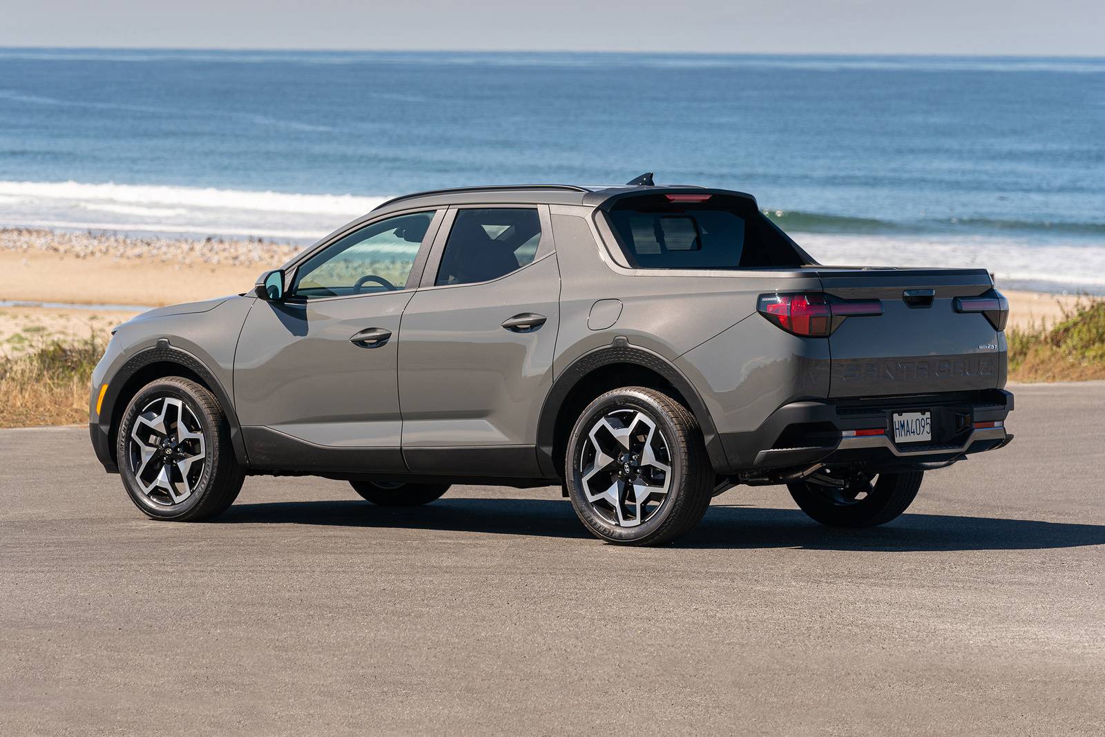 2022 Hyundai Santa Cruz Limited Crew Cab Pickup Exterior Shown