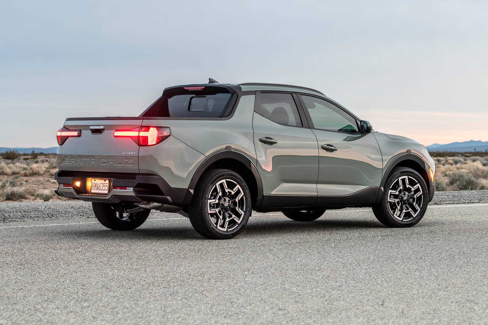 2025 Hyundai Santa Cruz Limited Crew Cab Pickup Exterior Shown