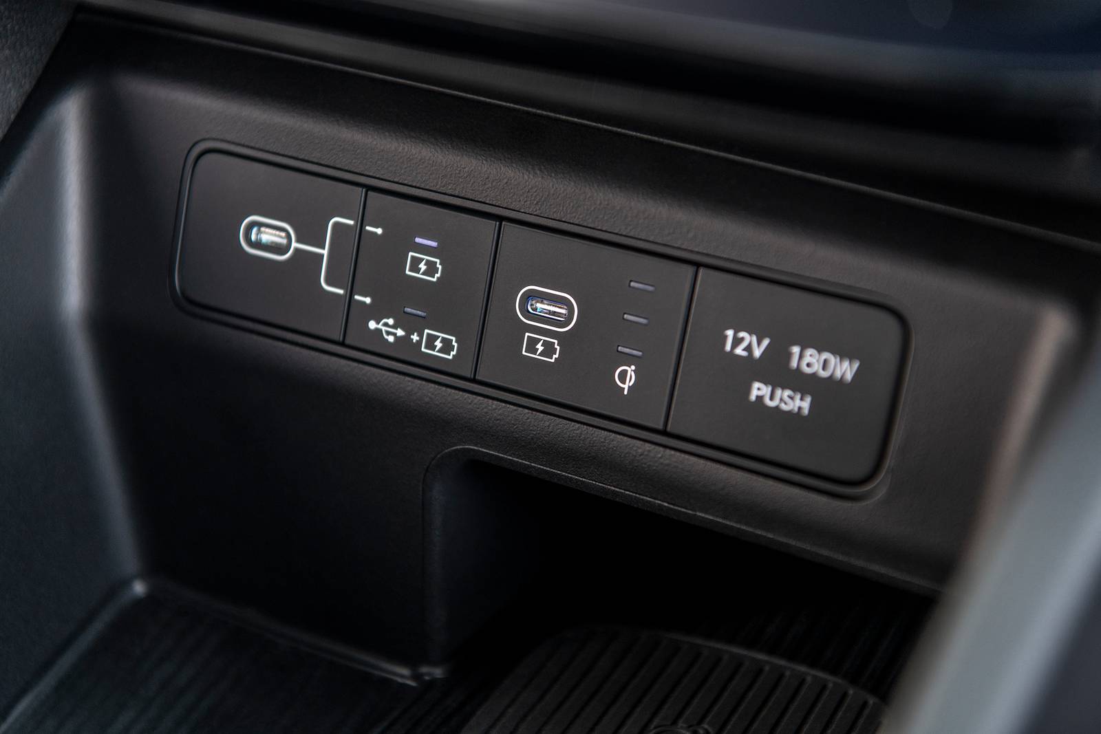 2025 Hyundai Santa Cruz interior AUXCTRL