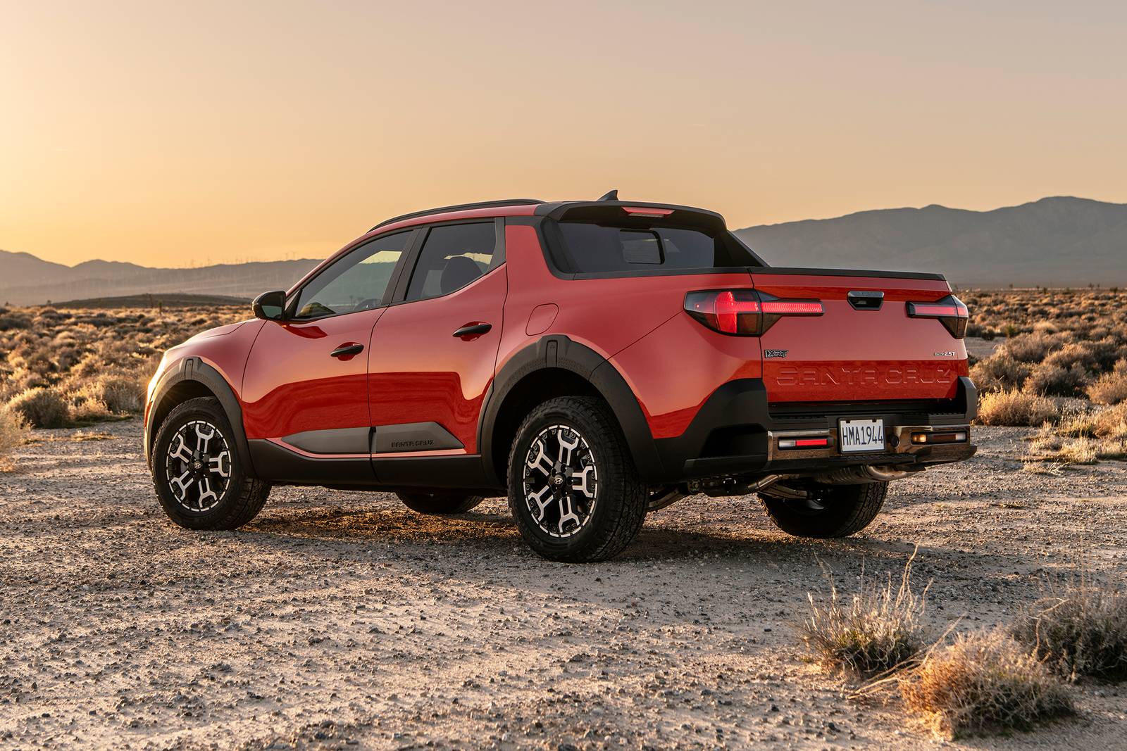 2025 Hyundai Santa Cruz — OEM photo 3
