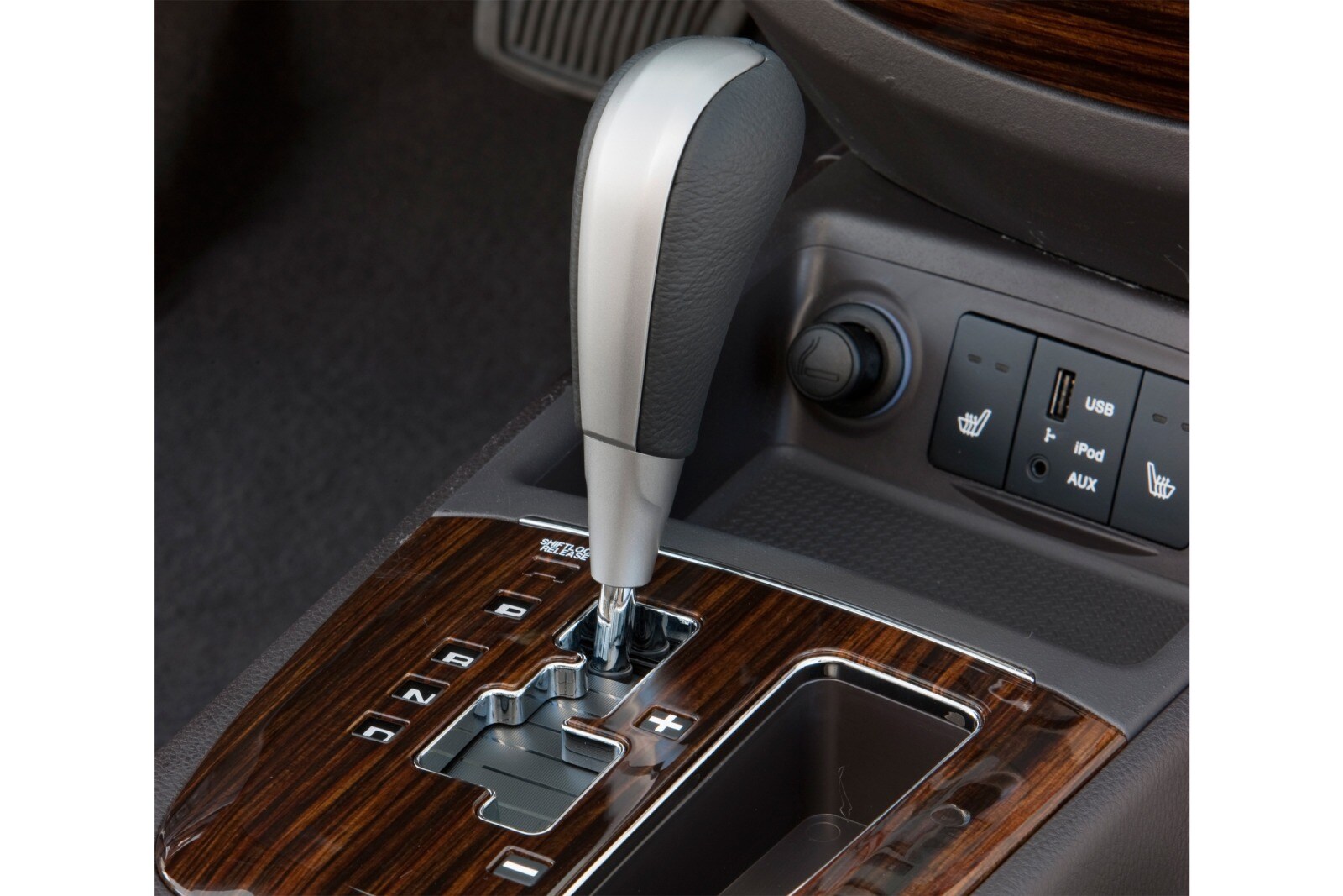 2010 Hyundai Santa Fe interior SHF