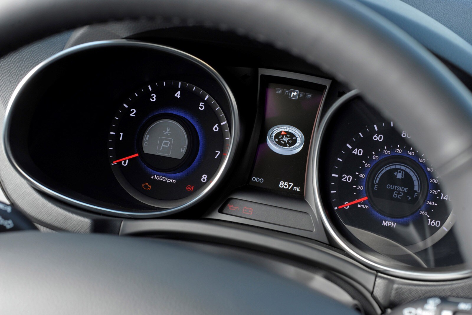 2016 Hyundai Santa Fe interior G