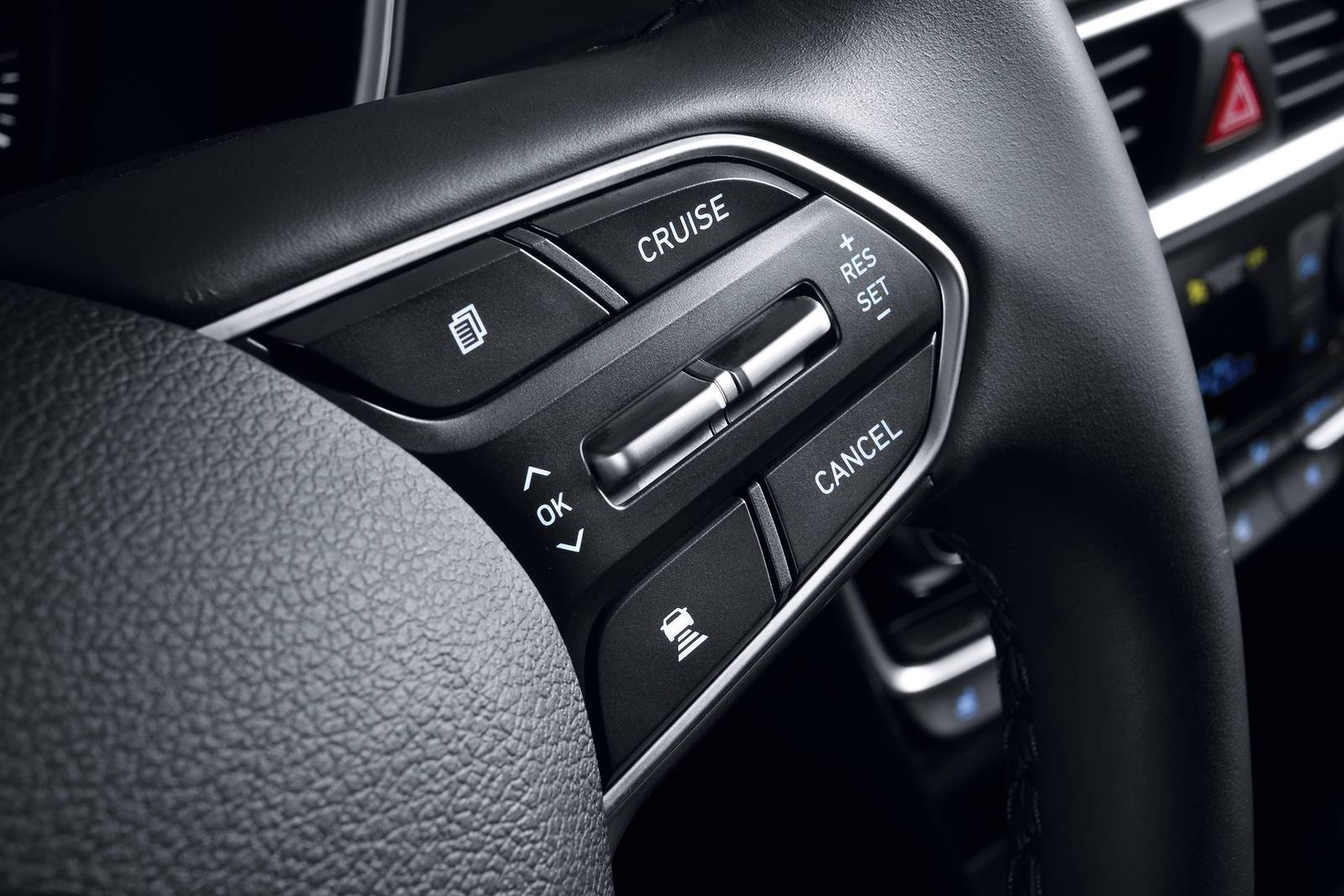 2019 Hyundai Santa Fe interior AUXCTRL