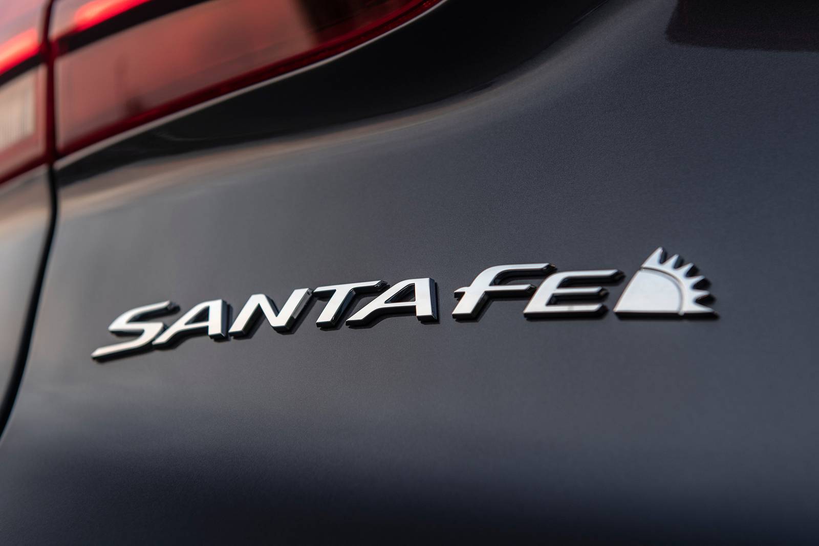 2021 Hyundai Santa Fe — OEM photo 5