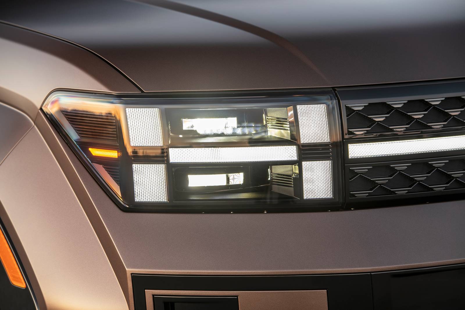 2025 Hyundai Santa Fe exterior EDETAIL