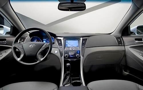 2011 Hyundai Sonata Hybrid interior D