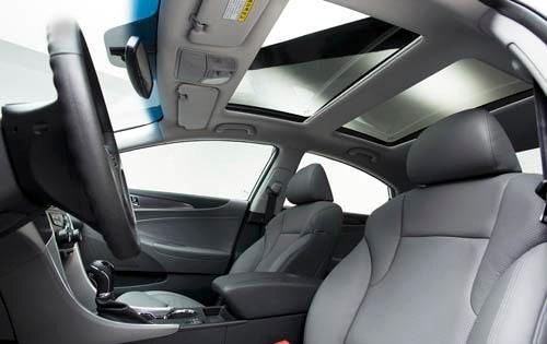 2011 Hyundai Sonata Hybrid interior I