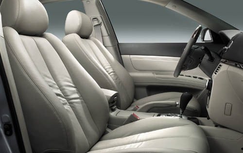2007 Hyundai Sonata front safety DETAIL