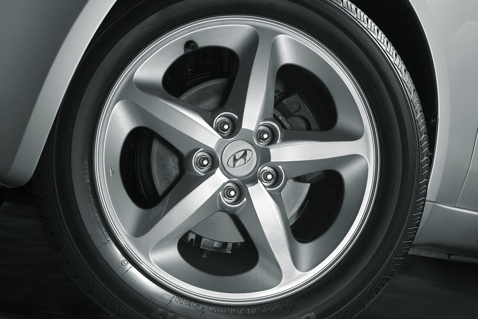 2007 Hyundai Sonata exterior W