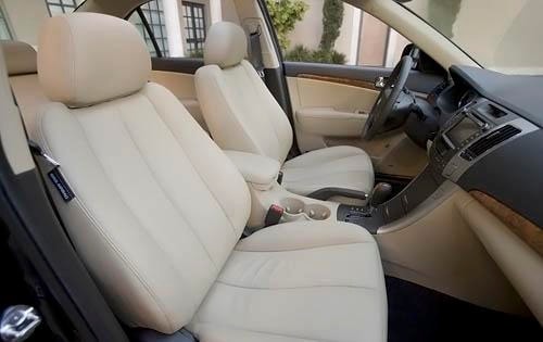 2009 Hyundai Sonata interior I