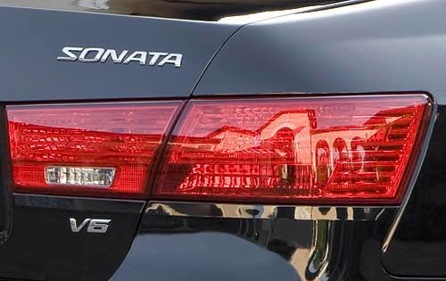 2009 Hyundai Sonata exterior FBDG