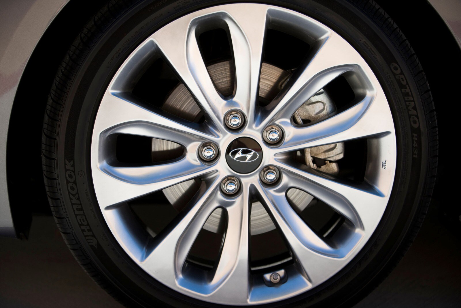 2013 Hyundai Sonata exterior W