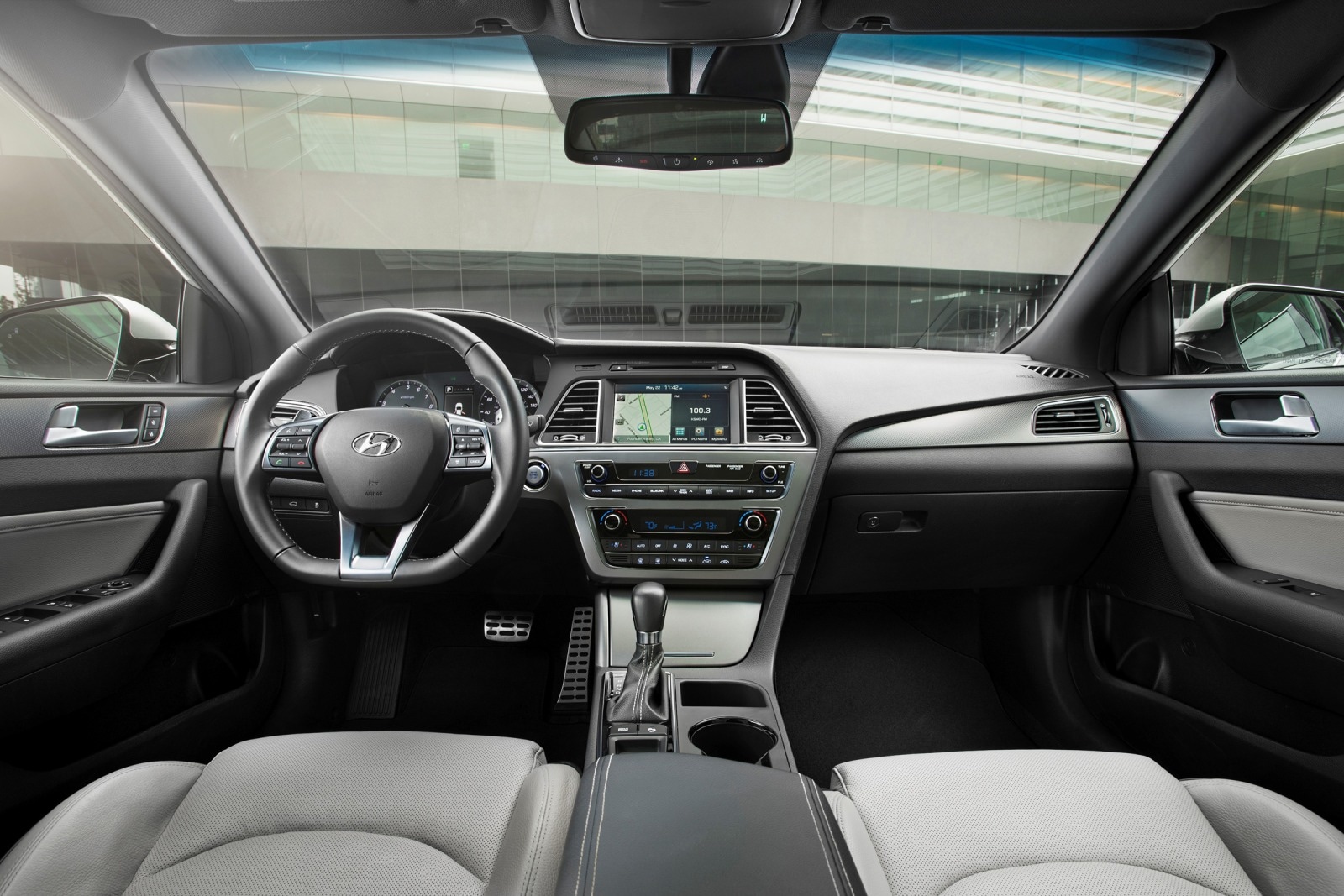 2015 Hyundai Sonata interior D