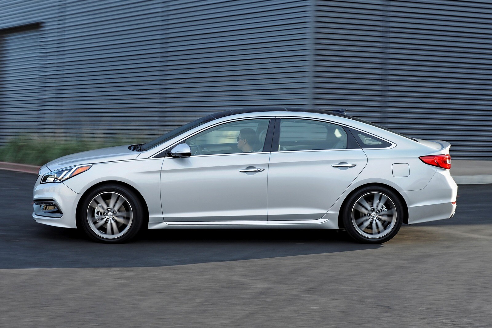 2015 Hyundai Sonata Sport 2.0T Sedan Exterior