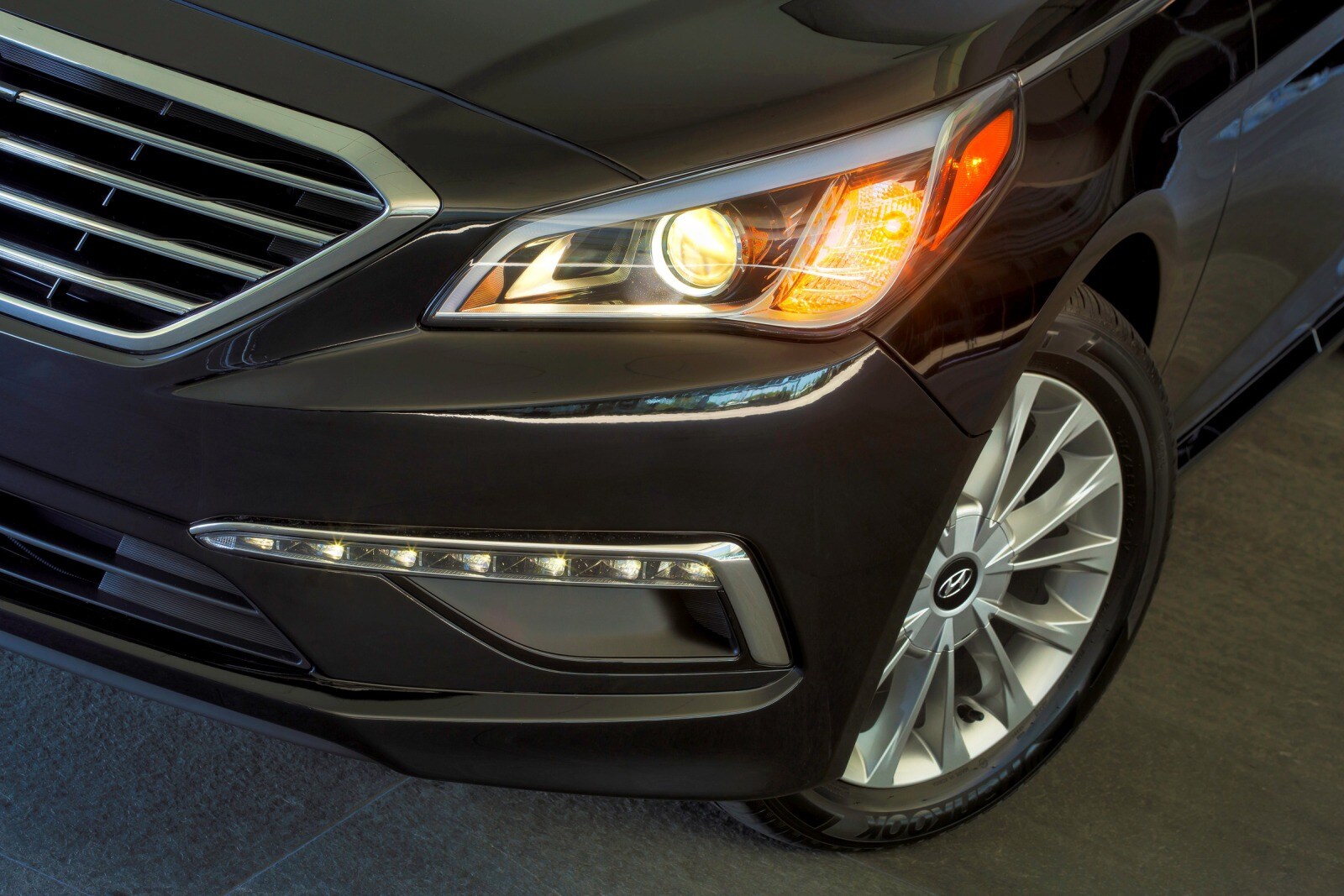 2017 Hyundai Sonata exterior EDETAIL