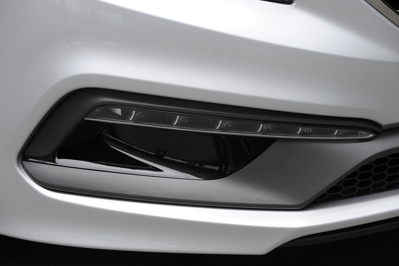 2017 Hyundai Sonata exterior EDETAIL