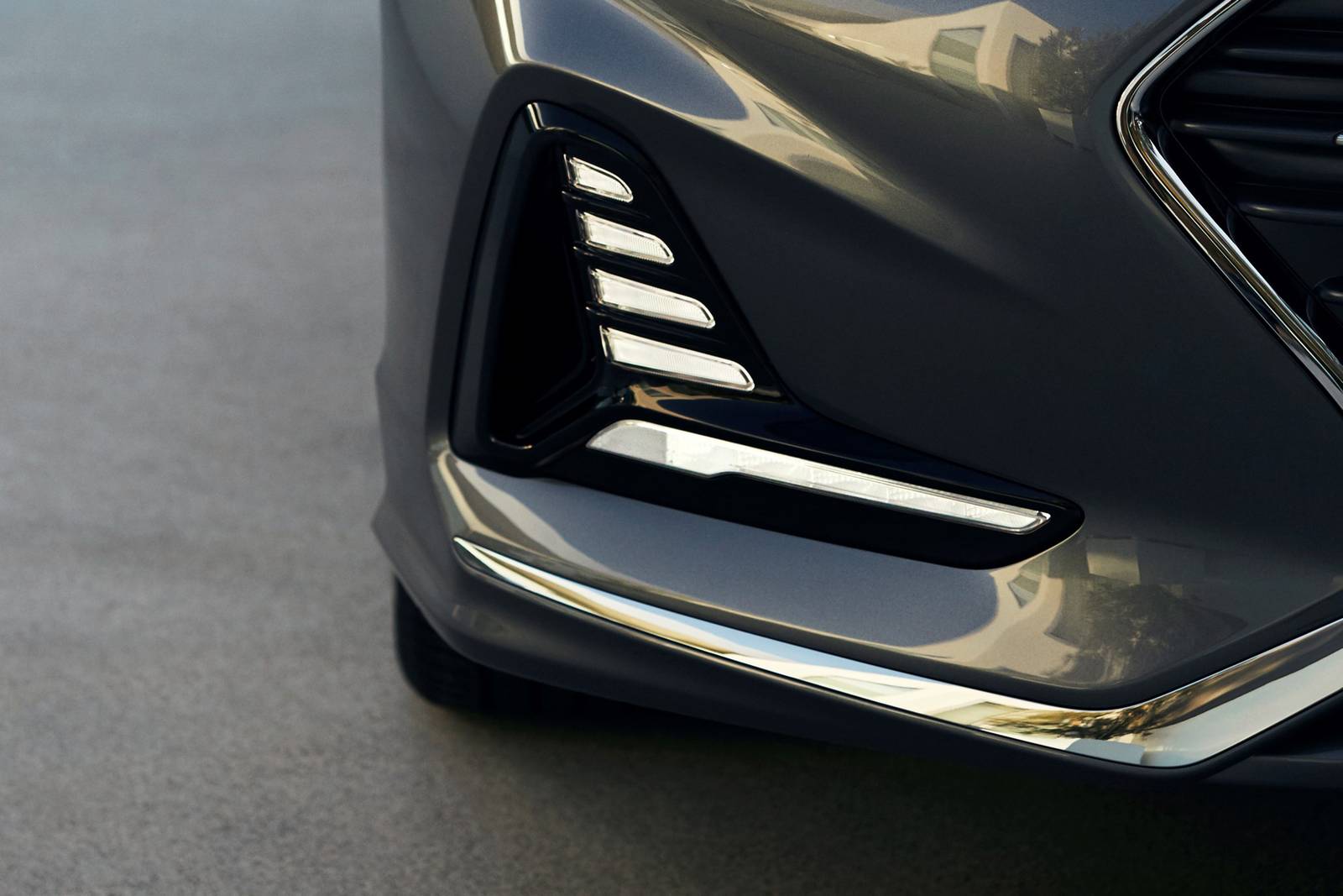 2018 Hyundai Sonata exterior FOG