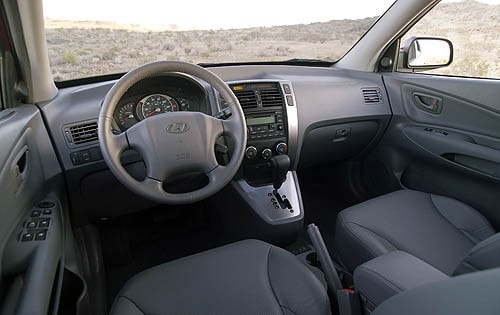 2006 Hyundai Tucson interior I