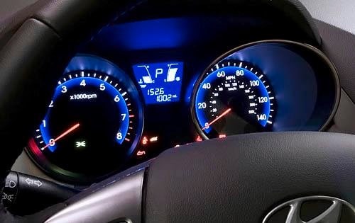 2011 Hyundai Tucson interior G