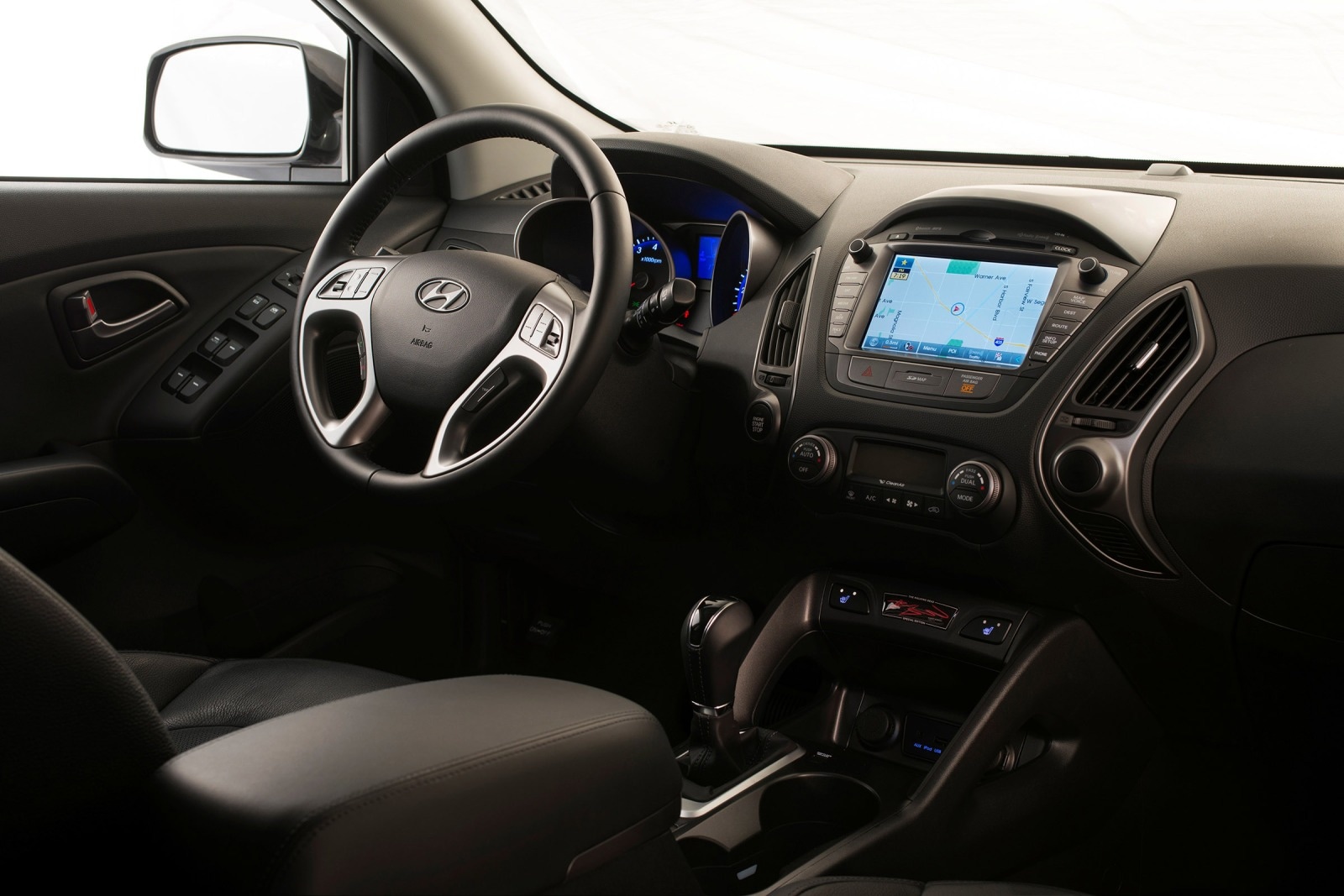 2014 Hyundai Tucson interior I