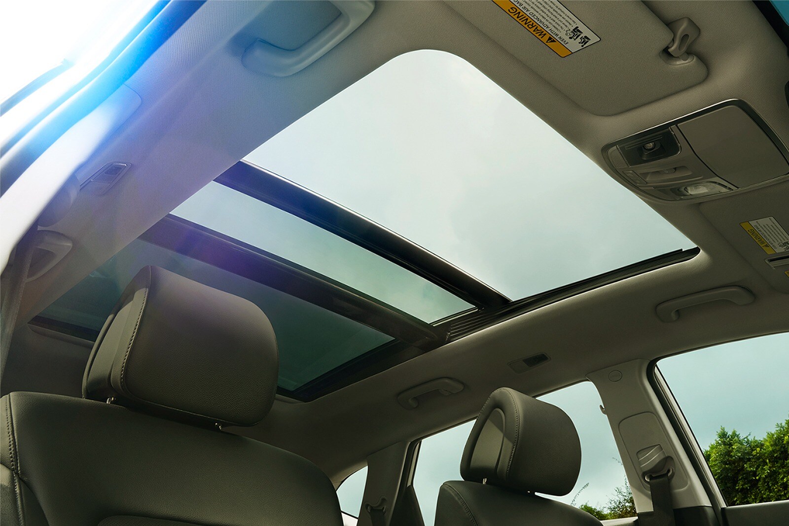 2016 Hyundai Tucson front safety DETAIL