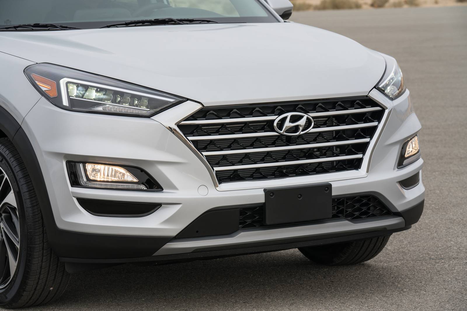 2019 Hyundai Tucson front safety FBDG