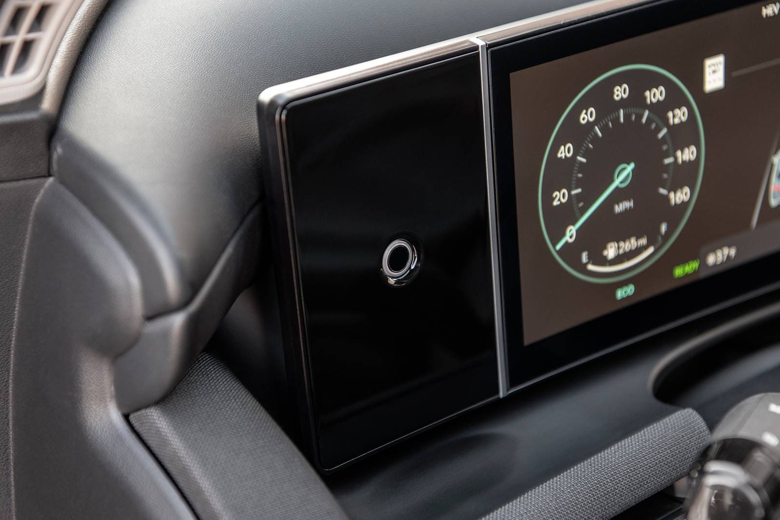 2025 Hyundai Tucson front safety DETAIL