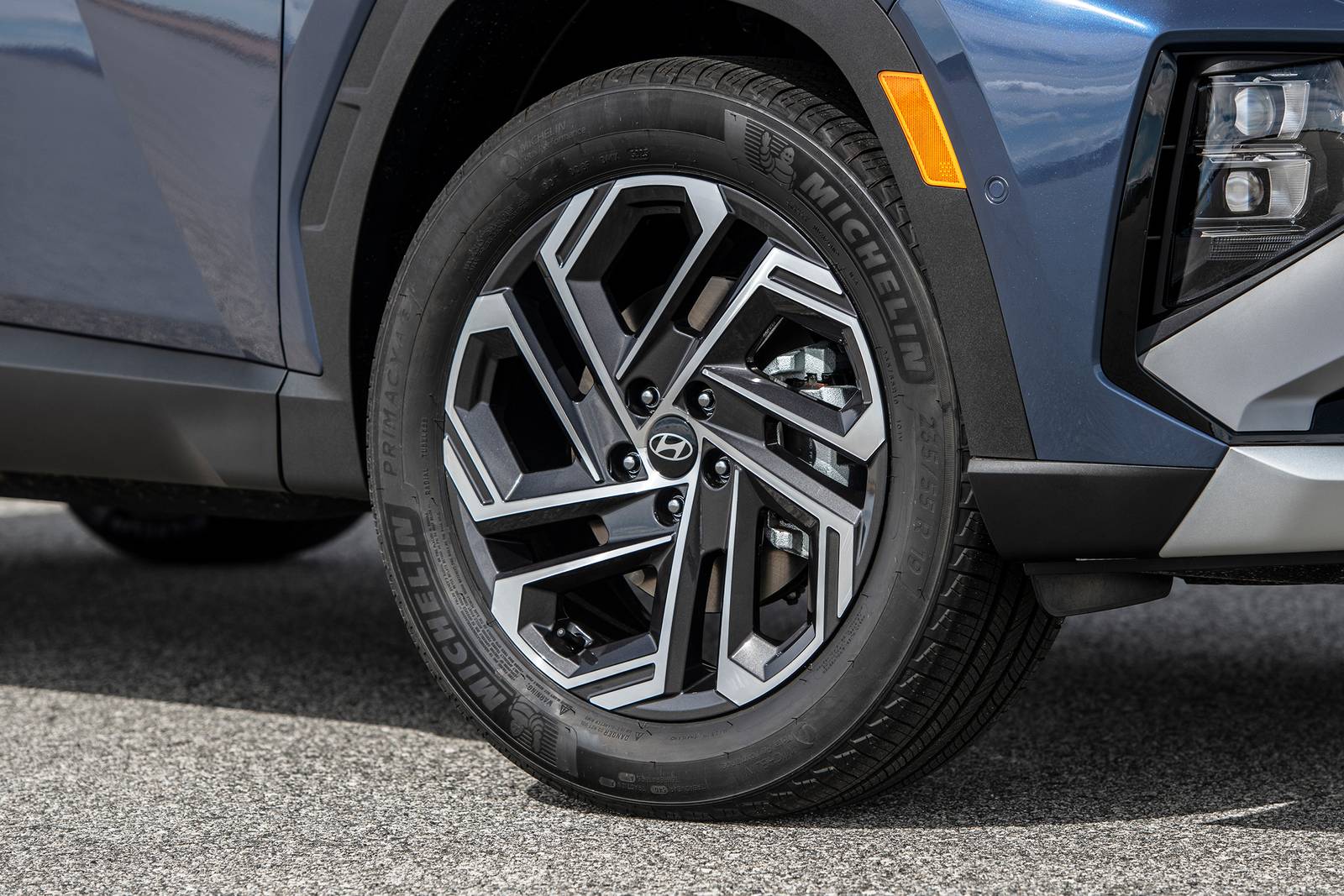 2025 Hyundai Tucson exterior W