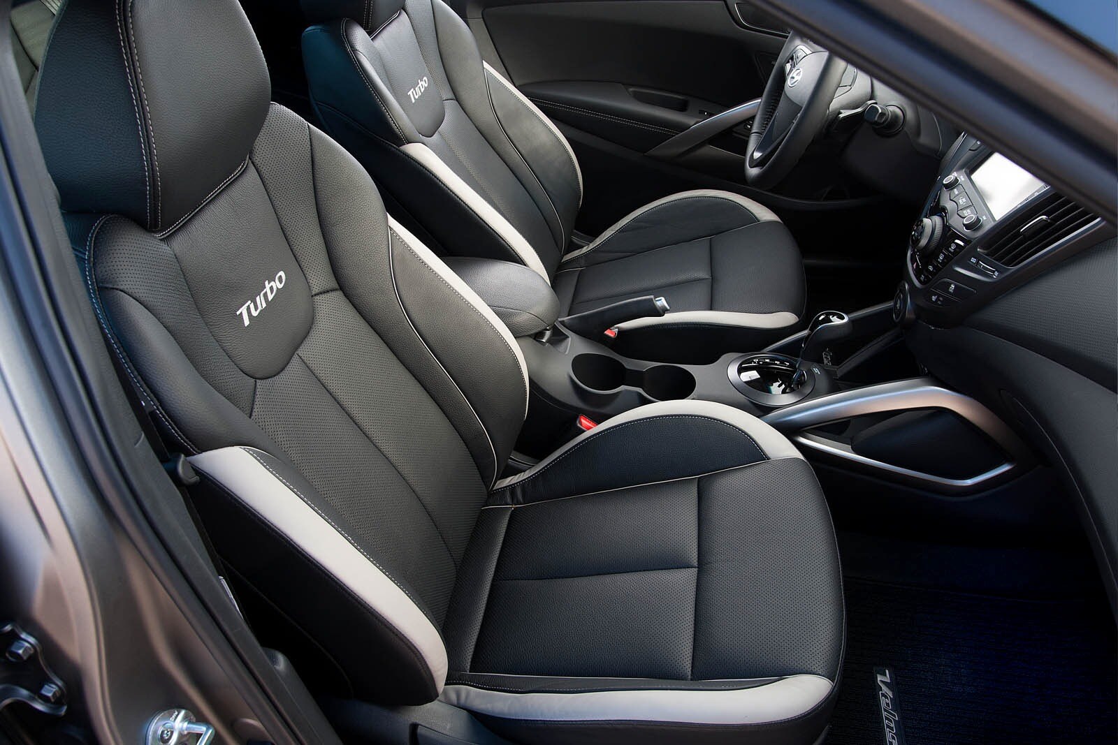 2013 Hyundai Veloster interior I