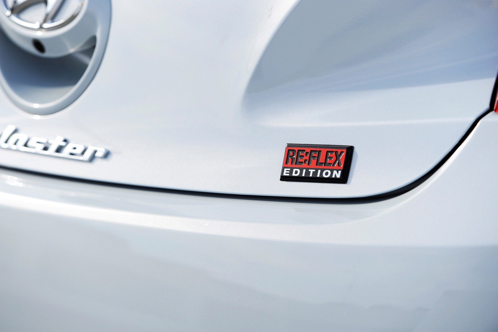 2015 Hyundai Veloster exterior RBDG