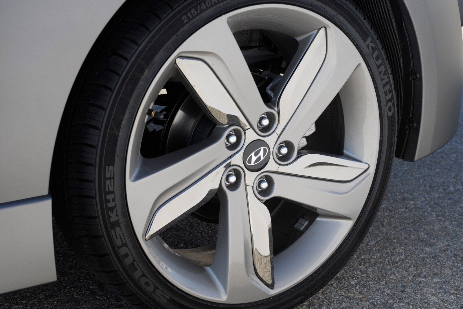 2015 Hyundai Veloster exterior W