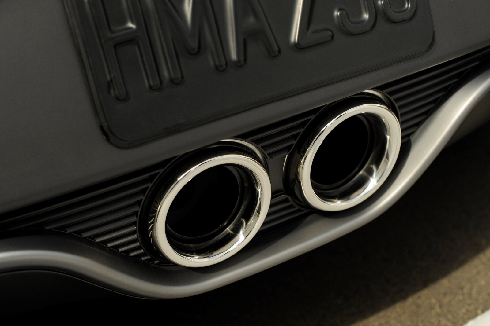 2015 Hyundai Veloster exterior EDETAIL