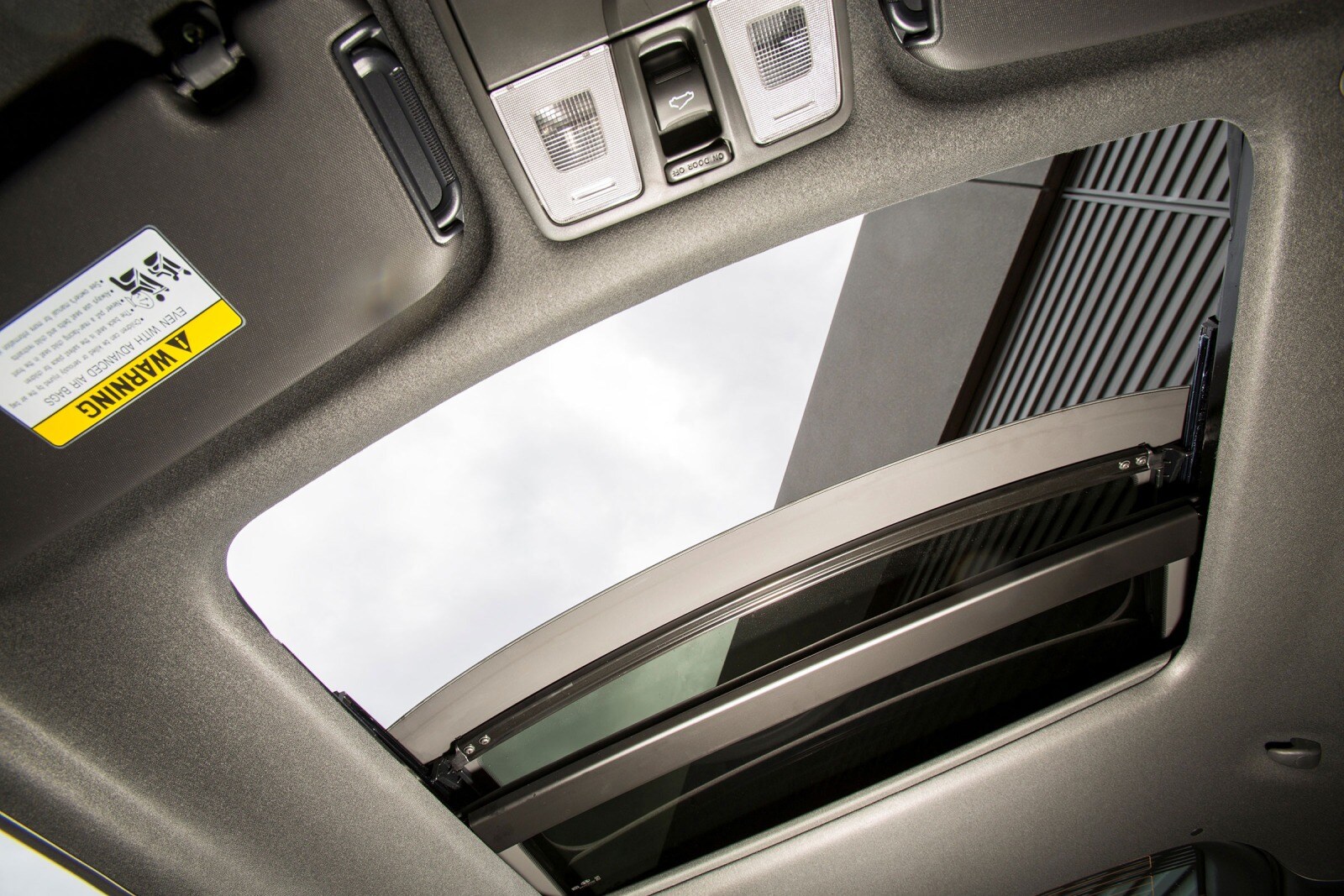 2016 Hyundai Veloster front safety DETAIL