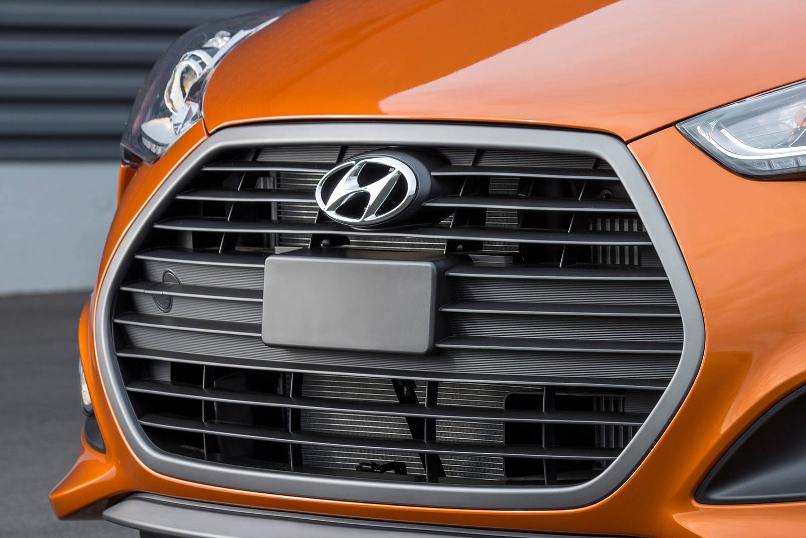 2017 Hyundai Veloster exterior FBDG